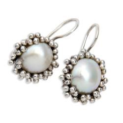 Sterling Silver Freshwater Pearl Earrings (9 mm)(India) Earrings