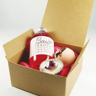 pamper me bubbles gift box by bow boutique