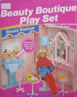  Beauty Boutique Play Set   For Barbie & 8.5" to 11.5" Fashion Dolls   37 Pieces (Circa 1970's) Toys & Games