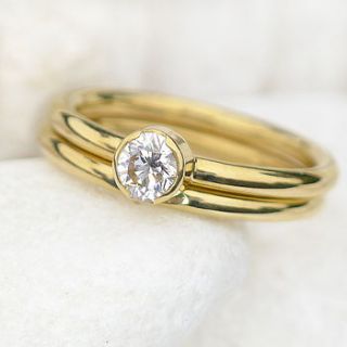 handmade diamond ring set in 18ct gold by lilia nash jewellery