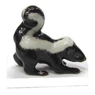 Little Critterz "Stinker" Skunk   Collectible Figurines