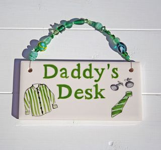 personalised 'daddy's desk' plaque by sparkle ceramics