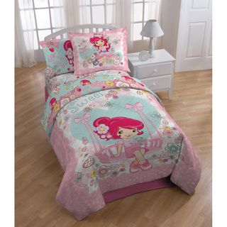 Strawberry Shortcake 'Simply Sweet' Twin 4 piece Bed in a Bag with Sheet Set Strawberry Shortcake Kids' Bed in a Bags