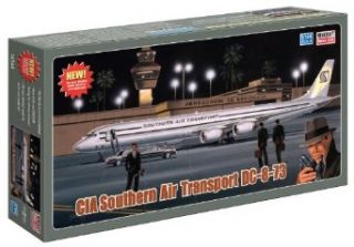 Southern Air Transport DC 8 73 1/144 Scale Toys & Games