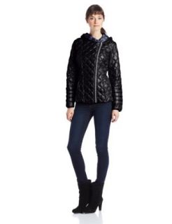Jessica Simpson Women's Contrast Puffer with Quilt Down Alternative Outerwear Coats