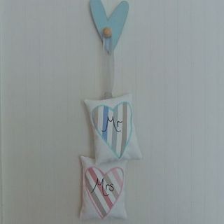 mr and mrs striped heart door hanging by designer j