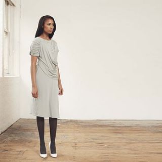 ruched shoulder midi dress by keungzai