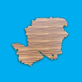 hampshire county shaped chopping board by county choppers