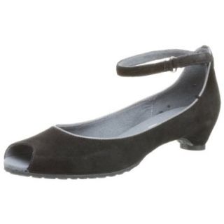 Tsubo Women's Deva Open Toe Pump, Black, 7 M Shoes