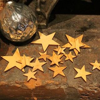 wooden stars table decorations by nest