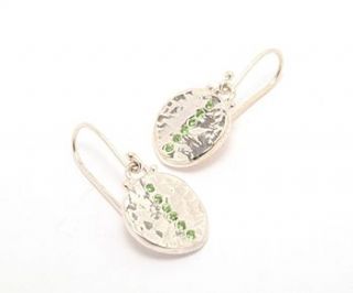 green tsavorite silver disc drop earrings by decï