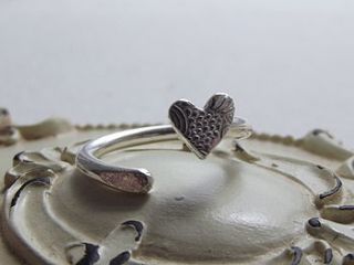silver textured heart toe ring by lucy kemp jewellery