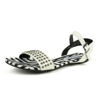 Mark & Maddux Women's 'AZTEC 02' Tribal Print White Flat Sandals Sandals
