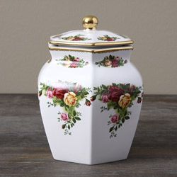 Royal Albert Old Country Roses Biscuit Jar