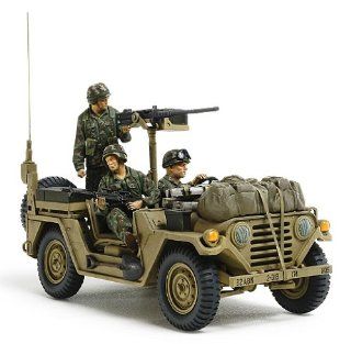 1/35 Military Miniture Series No.332 US M151A2 Invasion of Grenada 35332 Toys & Games