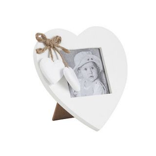 white wooden heart frame by dibor