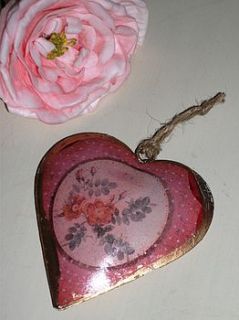 floral rose tin heart by the hiding place