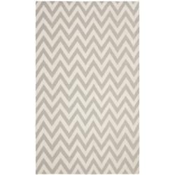 Safavieh Hand woven Moroccan Dhurrie Chevron Grey/ Ivory Wool Rug (5 X 8)