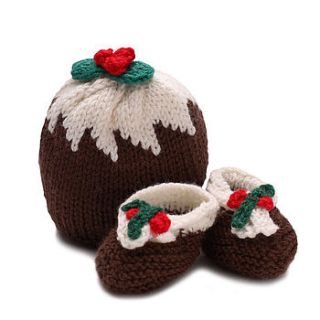 christmas pudding hat and bootees set by anagibb