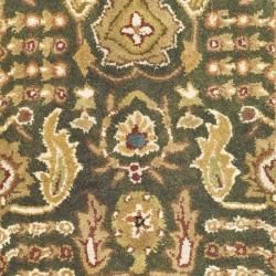 Handmade Classic Light Green/ Gold Wool Rug (2'3 x 4') Safavieh Accent Rugs