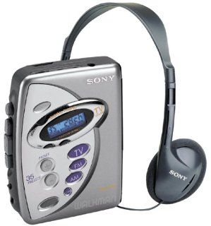 Sony WM FX467 Digital AM/FM Stereo Cassette Walkman  Cd Player Products   Players & Accessories