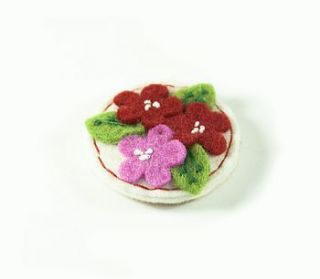 flower circle felt brooch by amica