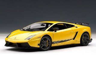 Lamborghini Gallardo LP570 4 Superleggera 1/18 Giallo Midas / Metalic Yellow Toys & Games