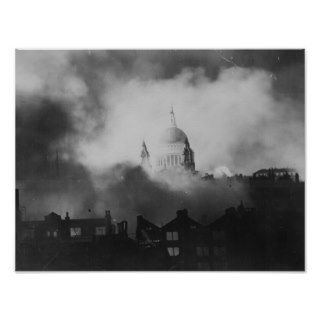 St. Paul's Cathedral in the Blitz Print
