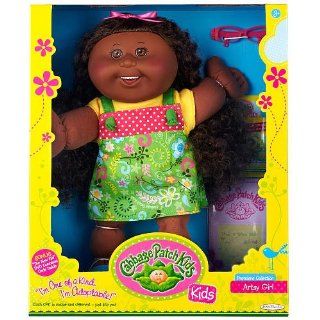 Holiday Doll Cabbage Patch Kids Arty Girl Premiere Collection African American Doll   Sophia Honor   December 24th Toys & Games