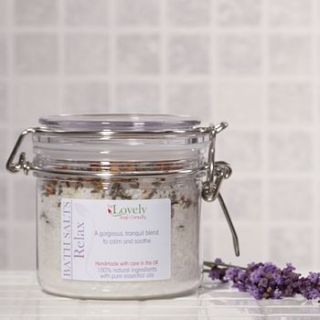 relaxing aromatherapy bath salts by aroma candles