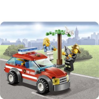 LEGO City Fire Chief Car (60001)      Toys