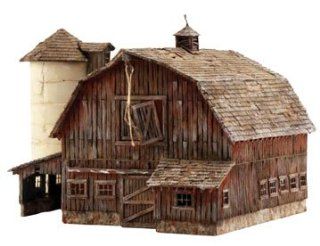 Woodland Scenics HO Scale Built & Ready Structures Old Weathered Barn Toys & Games