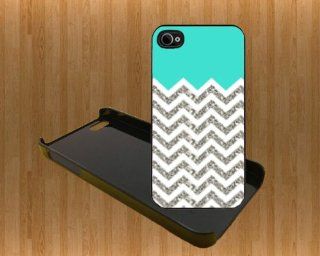 Chevron Pattern Gray Custom Case/Cover FOR Apple iPhone 5 BLACK Plastic Hard Snap Case WITH FREE SCREEN PROTECTOR ( Verison Sprint At&t) Cell Phones & Accessories