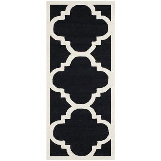Safavieh Handmade Moroccan Cambridge Black/ Ivory Wool Rug (26 X 12)