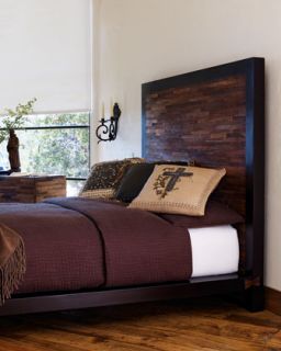 Peroba Platform King Bed