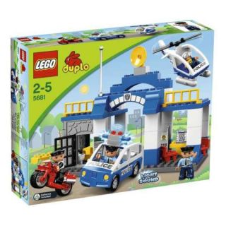 LEGO DUPLO Police Station (5681)      Toys
