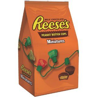 Reese's Valentine's, Peanut Butter Hearts Bag, 10 Ounce  Candy And Chocolate Bars  Grocery & Gourmet Food
