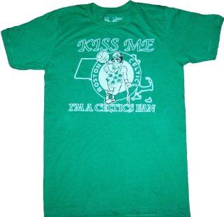 Boston Kiss Me I'm A Celtics Fan Basketball Green T Shirt Tee  Sports & Outdoors