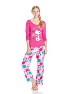 Junior's Snoopy Top and Printed Bottom Pajama Set Clothing