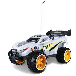 Maisto Tech Light Runners RC Vehicle Toys & Games