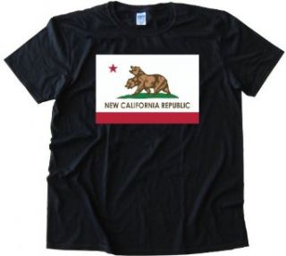 New California Republic Flag Bears   Tee Shirt Anvil Softstyle Black (Large) Sports & Outdoors