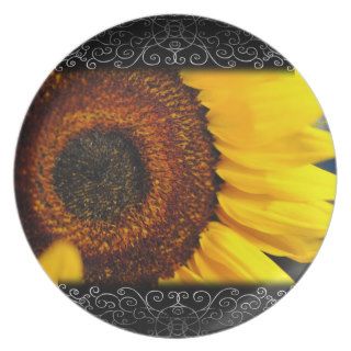 Sunflower's Heart Party Plate