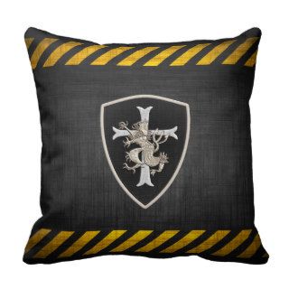 [300] ST 6 Gold Squadron [Black+Tan Patch] Throw Pillow