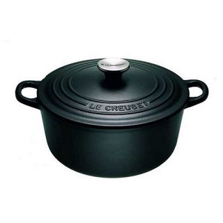 Le Creuset Le Creuset cast iron 24cm Satin Black round casserole dish