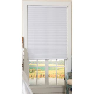 Light Filtering Cordless White Pleated Shade