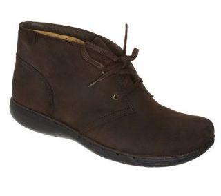 Clarks Unstructured Un.Twist Suede Lace up Ankle Boots   A217691 —