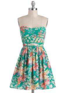Lush with Beauty Dress in Garden  Mod Retro Vintage Dresses