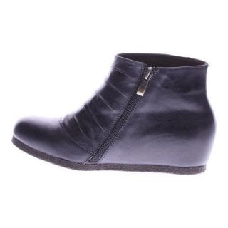 Womens LArtiste by Spring Step Chives Bootie Black Leather