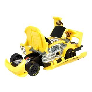 NASCAR Full Blast Crash Car   #18 Kyle Busch   M & M Car   Toys