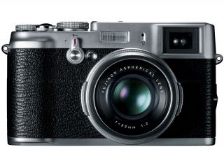 Fujifilm X100 12.3MP APS C CMOS EXR Digital Camera with 23mm Fujinon